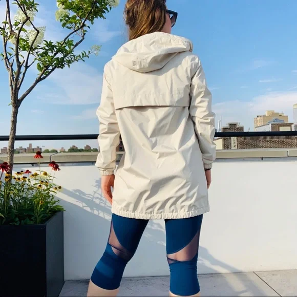 Helly Hansen JPN Feminine Ivory Cream Hood Long Midi Windbreaker